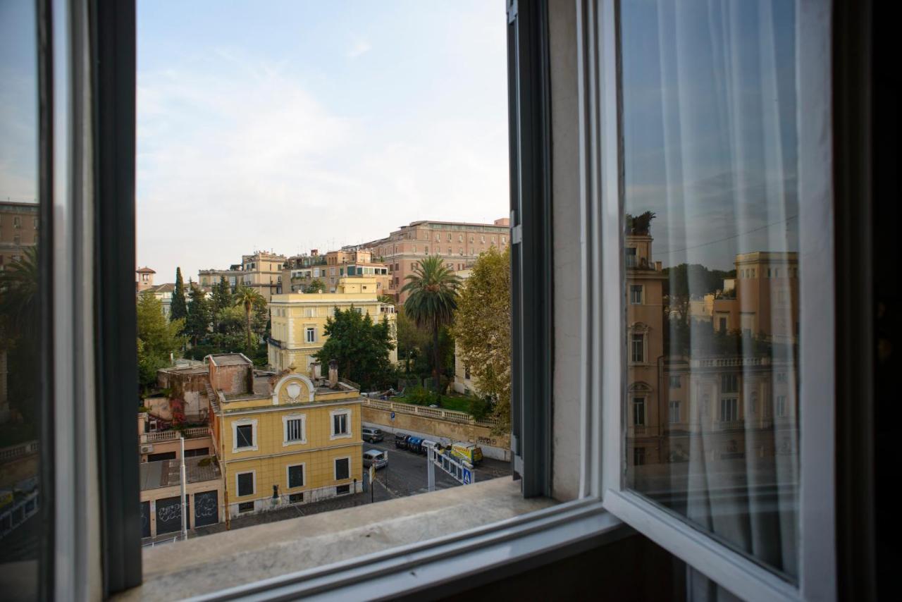 Amici Di Roma Apartment Екстериор снимка