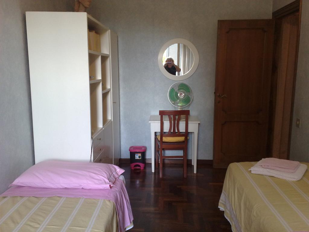 Amici Di Roma Apartment Екстериор снимка